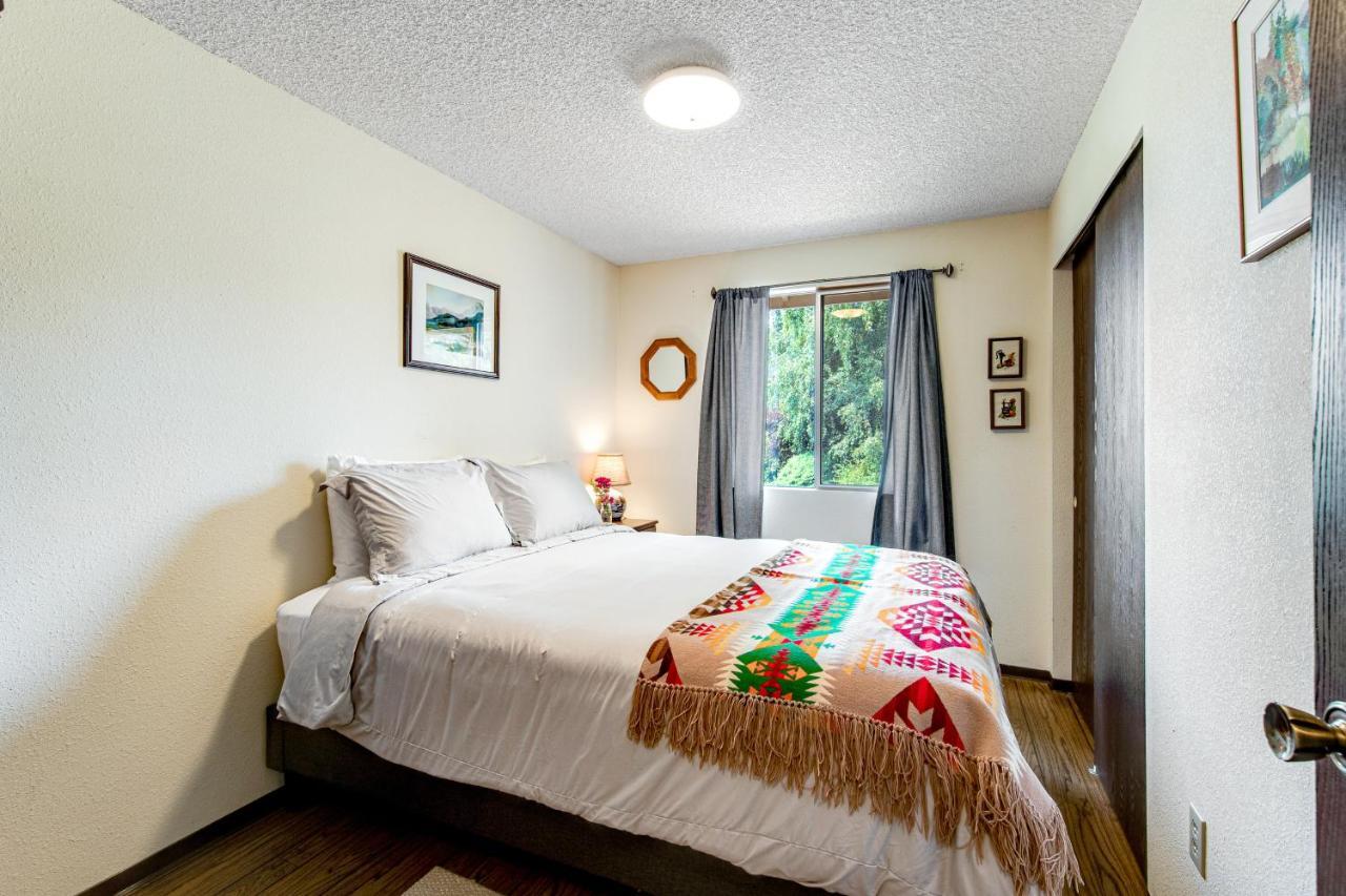 Camano Sundown Memory Lane Cabin מראה חיצוני תמונה